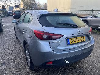 Mazda 3 2.0 TS Skyactive  5 Drs picture 8