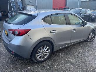 Mazda 3 2.0 TS Skyactive  5 Drs picture 6