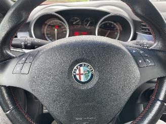 Alfa Romeo Giulietta 1.4T Distinctive picture 13