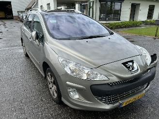 Peugeot 308 SW   1.6 VTI picture 3