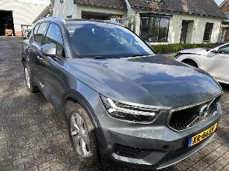 Volvo XC40 2.0 T4 AWD  Momentum  Automaat picture 3