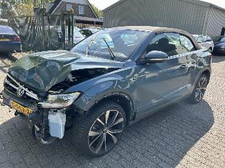 skadebil auto Volkswagen T-Roc Cabriolet 1.5 Automaat  R-Line  ( Nieuw Prijs 54500,00 ) 2023/5