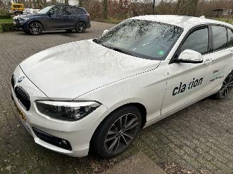 skadebil auto BMW 1-serie 118i  Automaat 2019/1