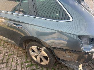 Skoda Superb Stationcar 2.0 TDI  Automaat picture 7