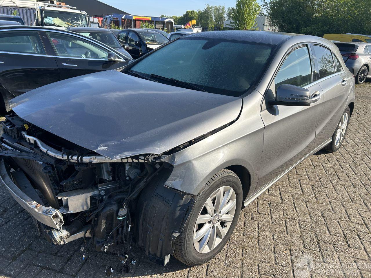 Mercedes A-klasse 180 Ambition   (  78821 Km )