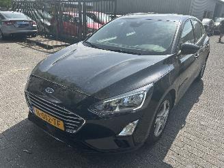 damaged passenger cars Ford Focus 1.0 EcoBoost Trend Edition Business   5 Drs 2022/1