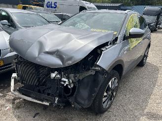 Damaged car Opel Grandland X 1.2 Turbo 2018/3