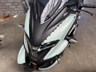 skadebil motor Yamaha Overige Tricity 300 ABS   ( 118 Km  !!! ) 2025/6