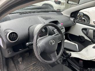 Toyota Aygo 1.0 VVT-I Access  5 Drs picture 10
