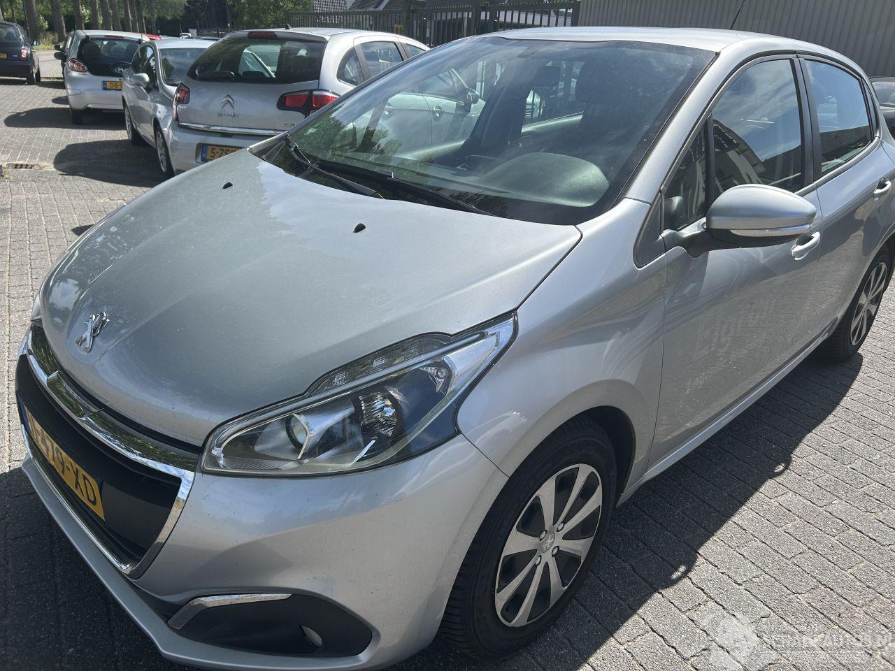 Peugeot 208 1.6 Blue HDI