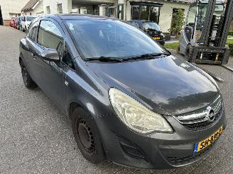 Opel Corsa 1.2 - 16 V    3 drs picture 3
