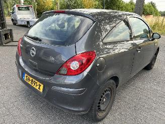 Opel Corsa 1.2 - 16 V    3 drs picture 4