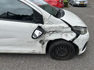 Peugeot 108 e-VTI picture 4