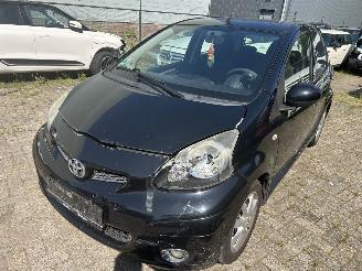 škoda osobní automobily Toyota Aygo 1.0-12V Comfort 2010/3