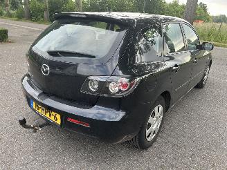 Mazda 3 1.6 picture 3
