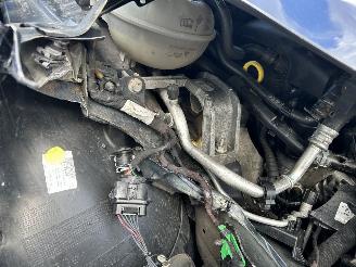 Volkswagen Golf 2.0 GTI    Automaat  ( leer- Panoramadak ) picture 4