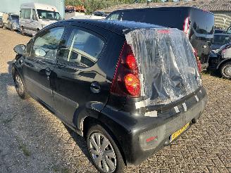 Peugeot 107 1.0-12V  Active  5 Drs - Airco picture 5
