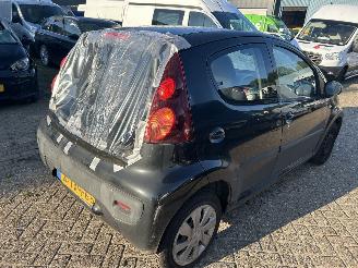 Peugeot 107 1.0-12V  Active  5 Drs - Airco picture 4