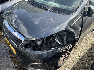 Peugeot 108 1.0 picture 1