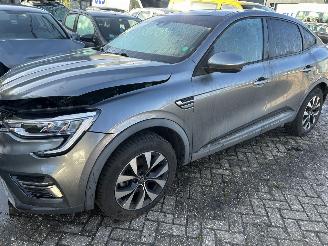 Coche accidentado Renault Arkana 1.6  E-Tech Hybrid  Automaat 2022/10
