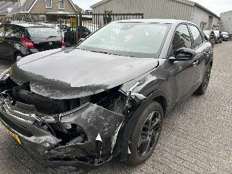 Citroën C4 1.2 PureTech Plus picture 1