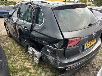 Volkswagen Tiguan 1.4 TSI  Automaat Highline  ( Leer-Panoramadak ) picture 6