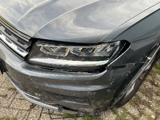 Volkswagen Tiguan 1.4 TSI  Automaat Highline  ( Leer-Panoramadak ) picture 2