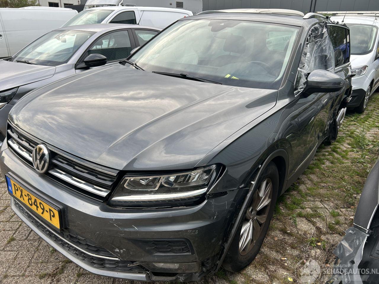Volkswagen Tiguan 1.4 TSI  Automaat Highline  ( Leer-Panoramadak )