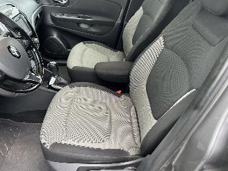 Renault Captur 1.2 TCe  Automaat picture 7