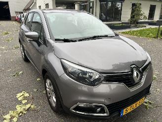 Renault Captur 1.2 TCe  Automaat picture 3