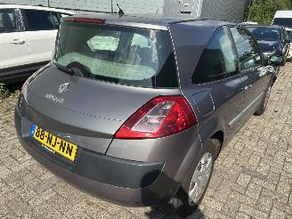 Renault Mégane 1.6-16V   3 drs picture 4