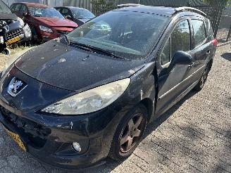 Peugeot 207 SW  1.4 picture 1