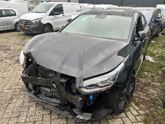 Voiture accidenté Kia Proceed 1.5 T-GDI   GT- PlusLine  ( Panoramadak ) 2021/8