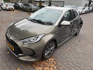 Vaurioauto  passenger cars Toyota Yaris 1.5 Hybrid Automaat Launch Edition 2021/5