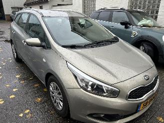 Kia Cee d Sportswagon 1.4 CVVT picture 4