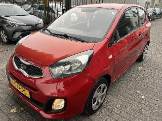 Coche accidentado Kia Picanto 1.0   3 Drs 2012/12