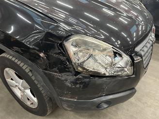 Nissan Qashqai 1.6 picture 4