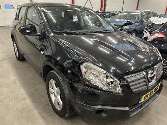 Nissan Qashqai 1.6 picture 3