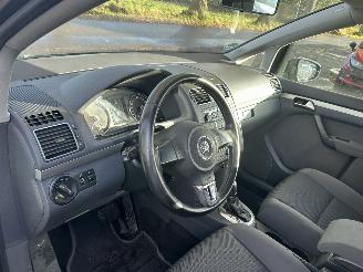 Volkswagen Touran 1.6 TDI  Automaat  ( 7 persoons ) picture 15