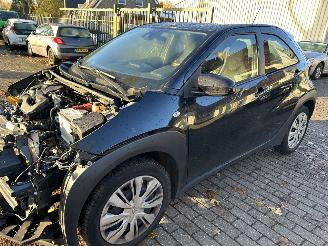 damaged passenger cars Toyota Aygo X 1.0 VVT-I  Play 2023/7