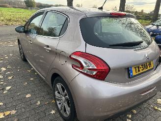 Peugeot 208 1.6 VTI  Allure  5 drs  ( Panoramadak- Leer ) picture 8