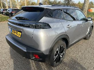 Peugeot 2008 1.2 PureTech  Allure picture 7