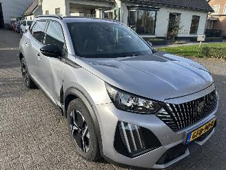 Peugeot 2008 1.2 PureTech  Allure picture 3