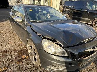 Volvo V-60 1.6   T 3 picture 3