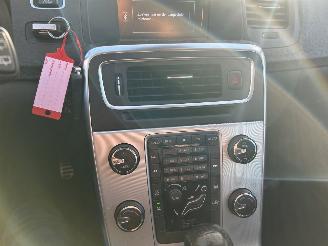 Volvo V-60 1.6   T 3 picture 11