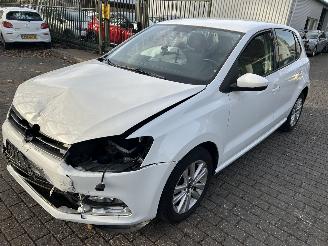 Damaged car Volkswagen Polo 1.2 TSI  Comfortline 2015/2