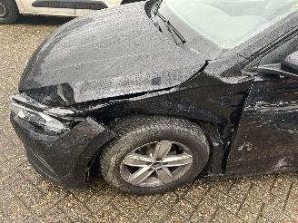 Volkswagen Polo 1.0  Automaat  5 drs picture 2