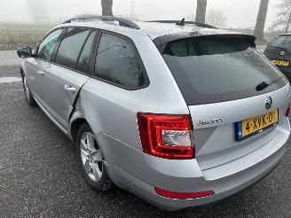 Skoda Octavia Stationcar 1.6 TDI greenline picture 6