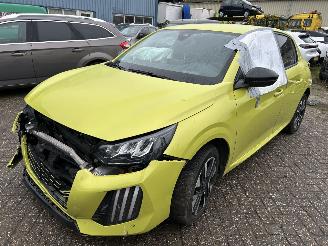 Schadeauto Peugeot e-208 EV Style   50 kWh  Automaat   ( Nieuw Prijs 37000,00 ) 2025/2