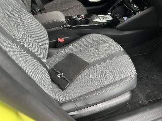 Peugeot e-208 EV Style   50 kWh  Automaat   ( Nieuw Prijs 37000,00 ) picture 9